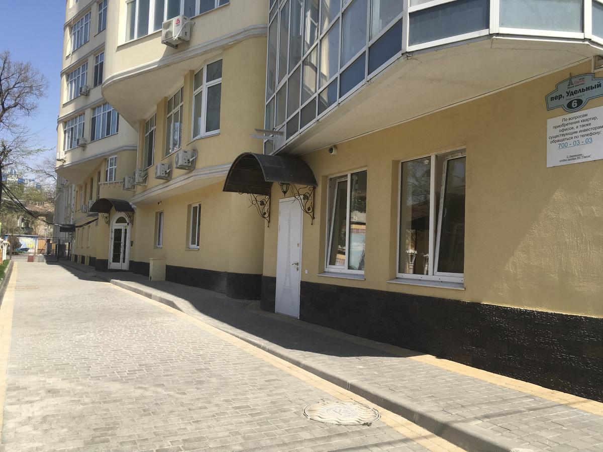 Стильная Квартира Возле Моря На Французском Бульваре Odesa Exterior photo